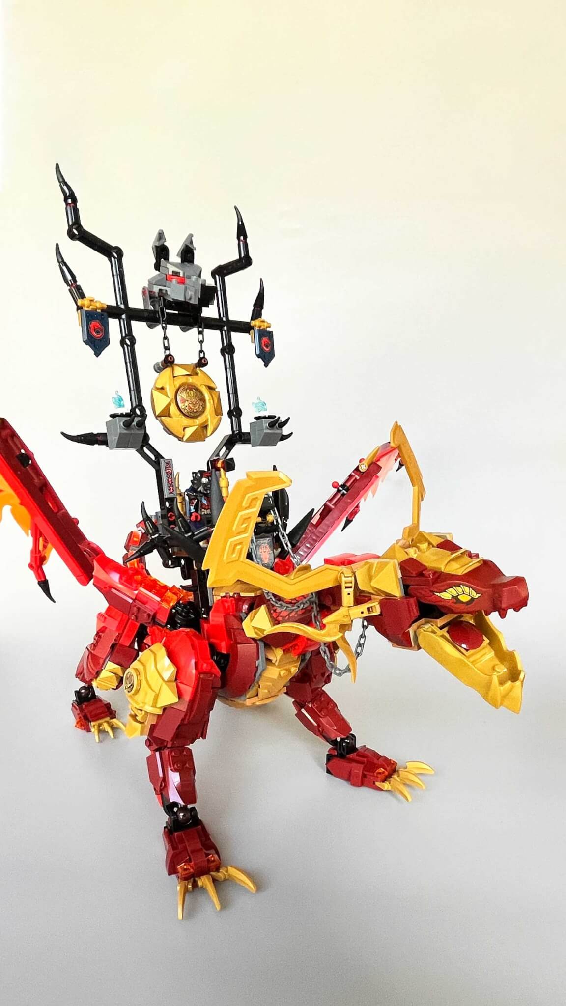 Revisión: El Dragón del Movimiento (71822), el más grande de Ninjago!