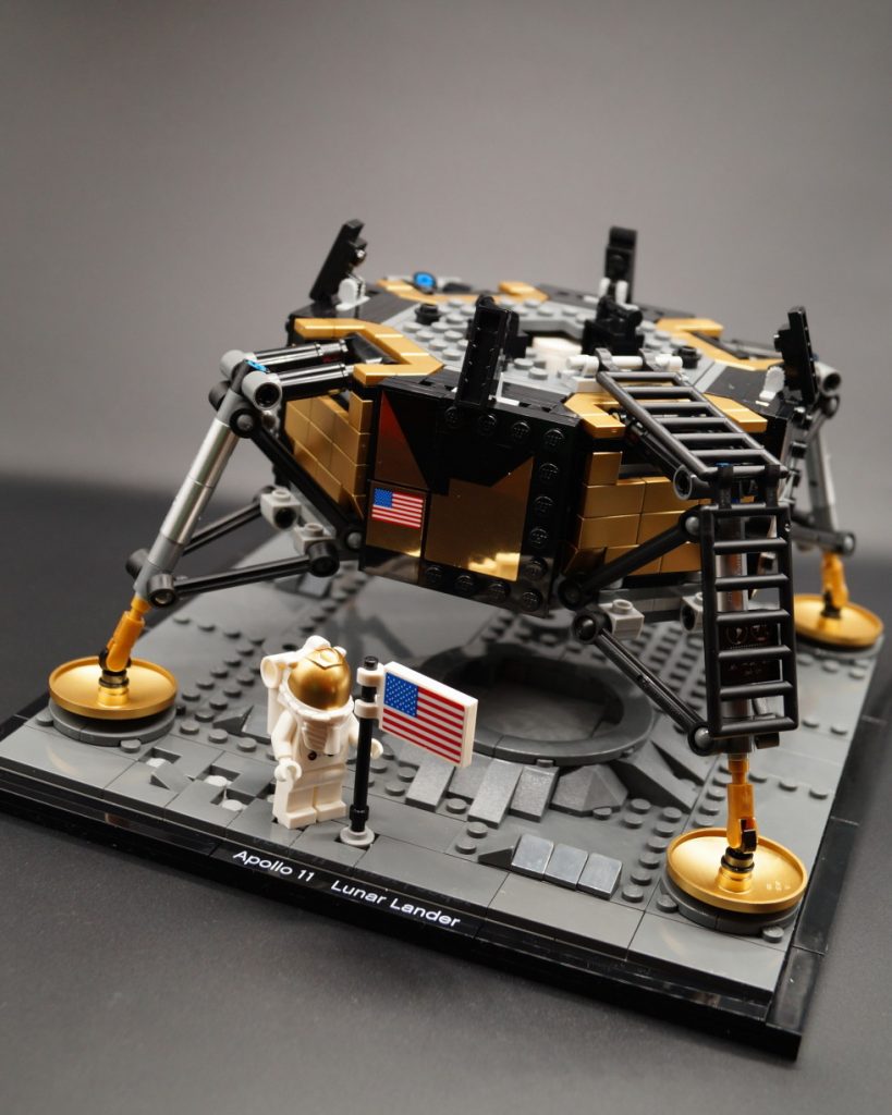 Bricks in Bits LEGO review set Módulo Lunar (10266) 10266 Apollo 11 Lunar module space lunar landing viajes al espacio Neil Armostrong