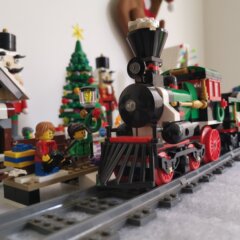 Se acerca la navidad: ¡Es hora de tomar el tren de vacaciones de invierno (10254)!